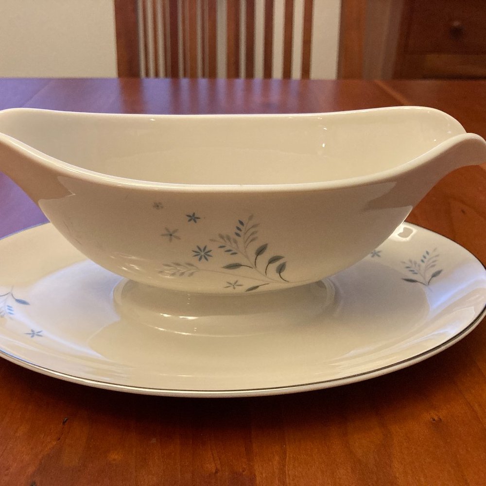 MCM Vintage HOPE CHEST Rhapsody Gravy Boat . Vintage. Platinum rimmed.